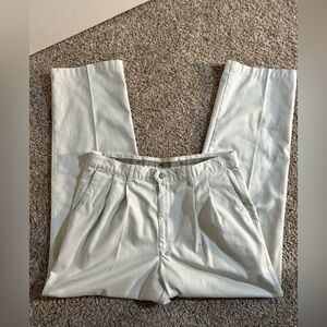 Dockers Men's Light Cream Chinos